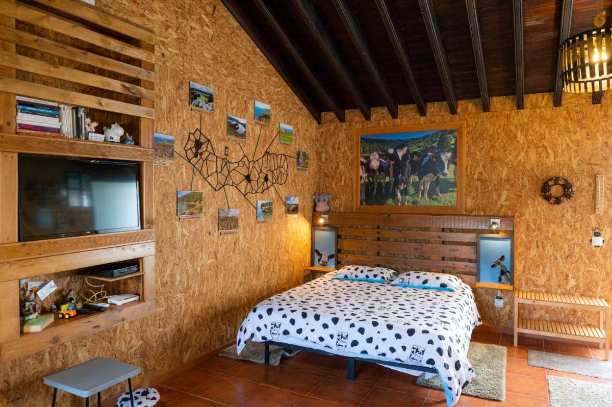 Azores Cow House - Housity
