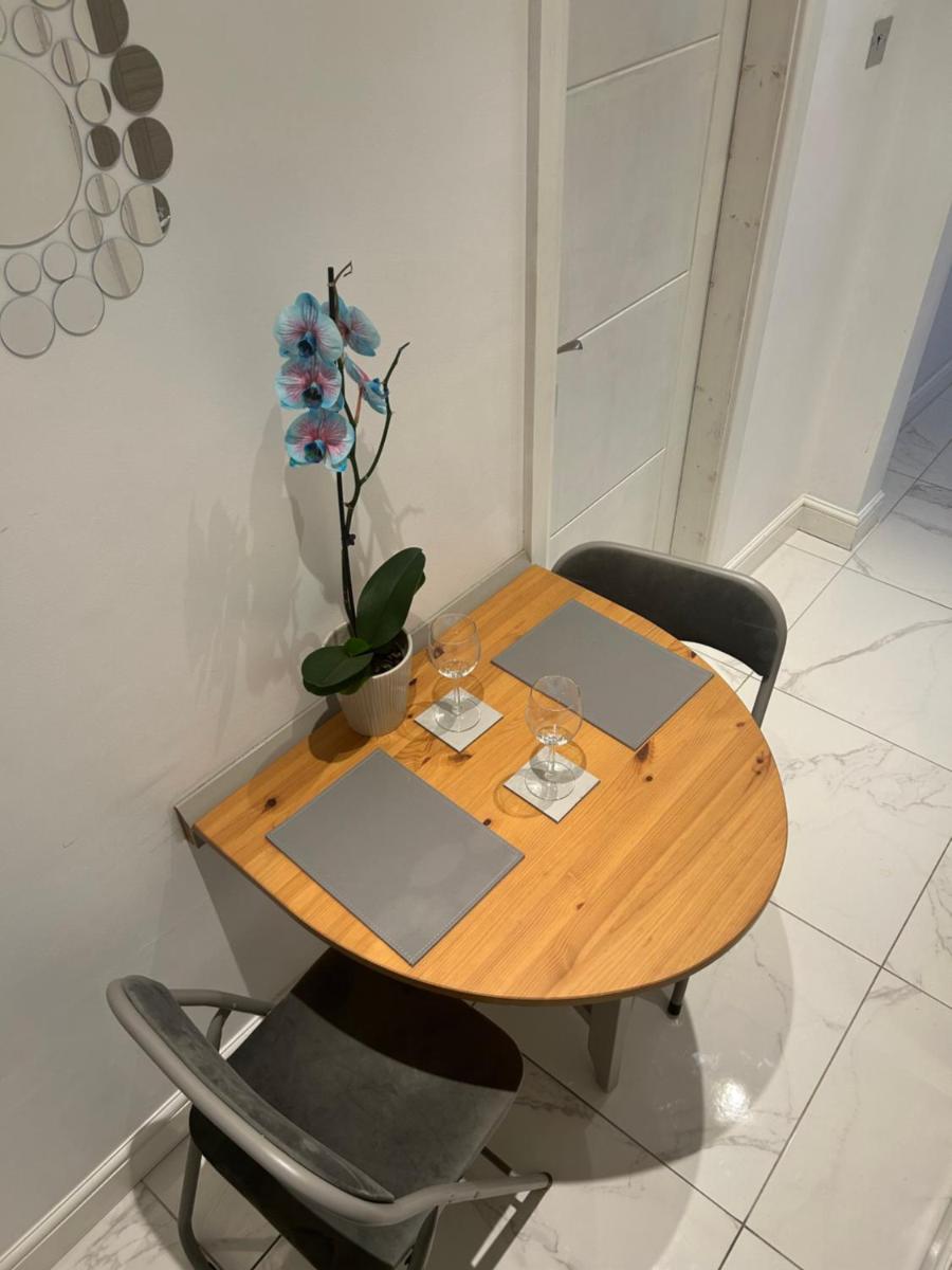 Luxury studio apartment, Beckenham - Housity