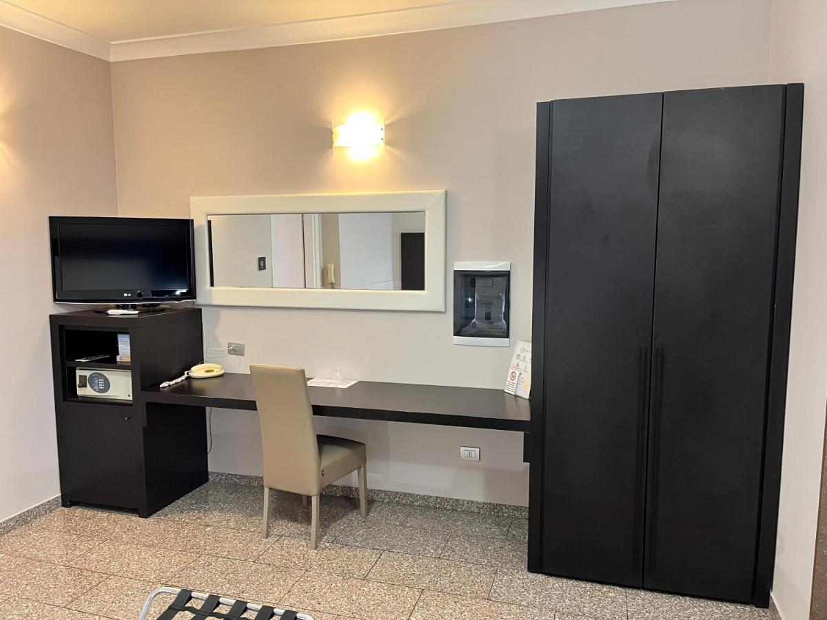EH Suites Rome Airport Euro House Hotels - Housity