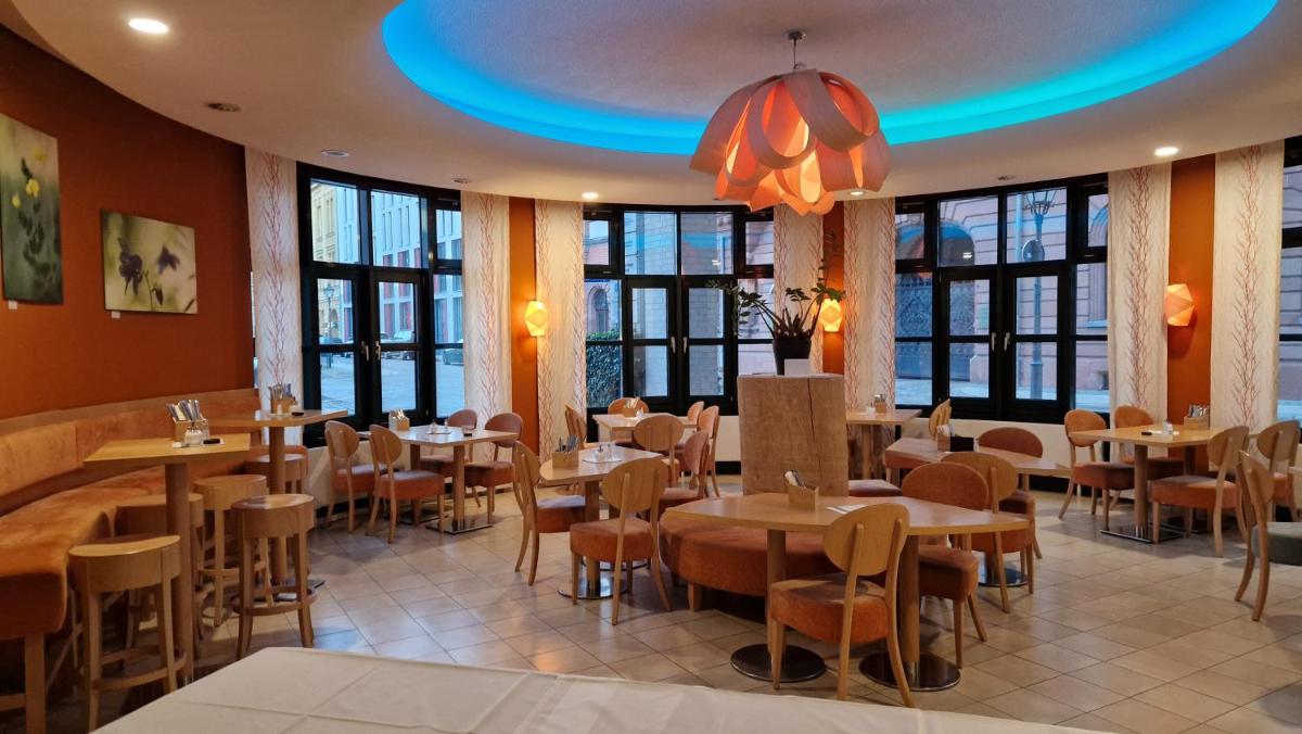 Roncalli-Haus Magdeburg - Tagungs-und Seminarhaus - Housity