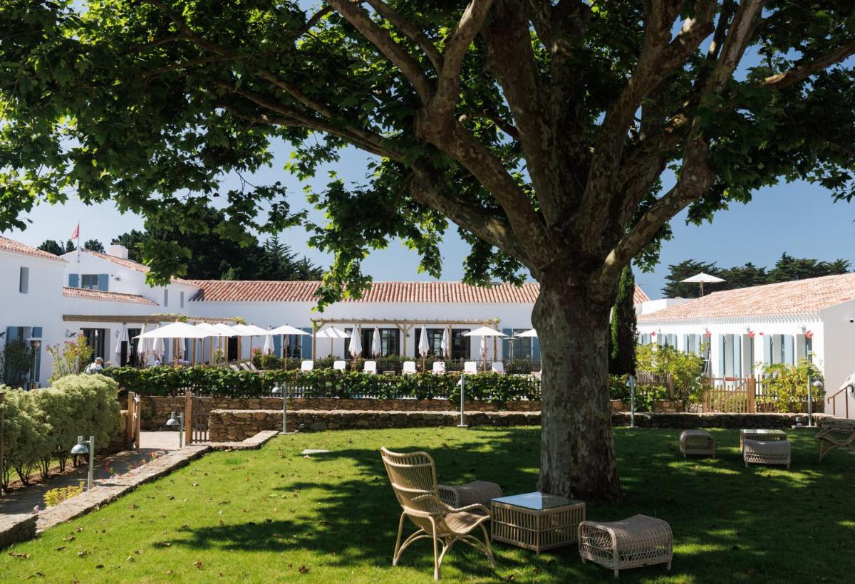 Jardin de l'établissement La Mission Hôtel & SPA - l'île d'Yeu