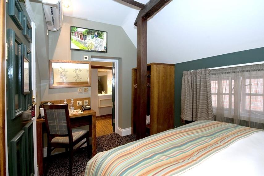 The Hatchet Inn Wetherspoon - Housity