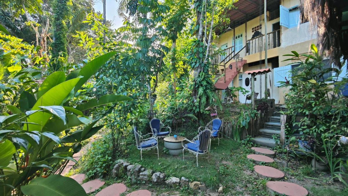 Eco Casa di Barro Hospedagem e Hostel - Housity