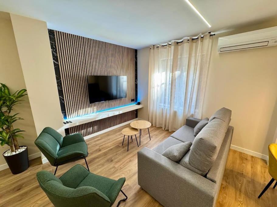 Premium Plaza de la Fuente - Housity