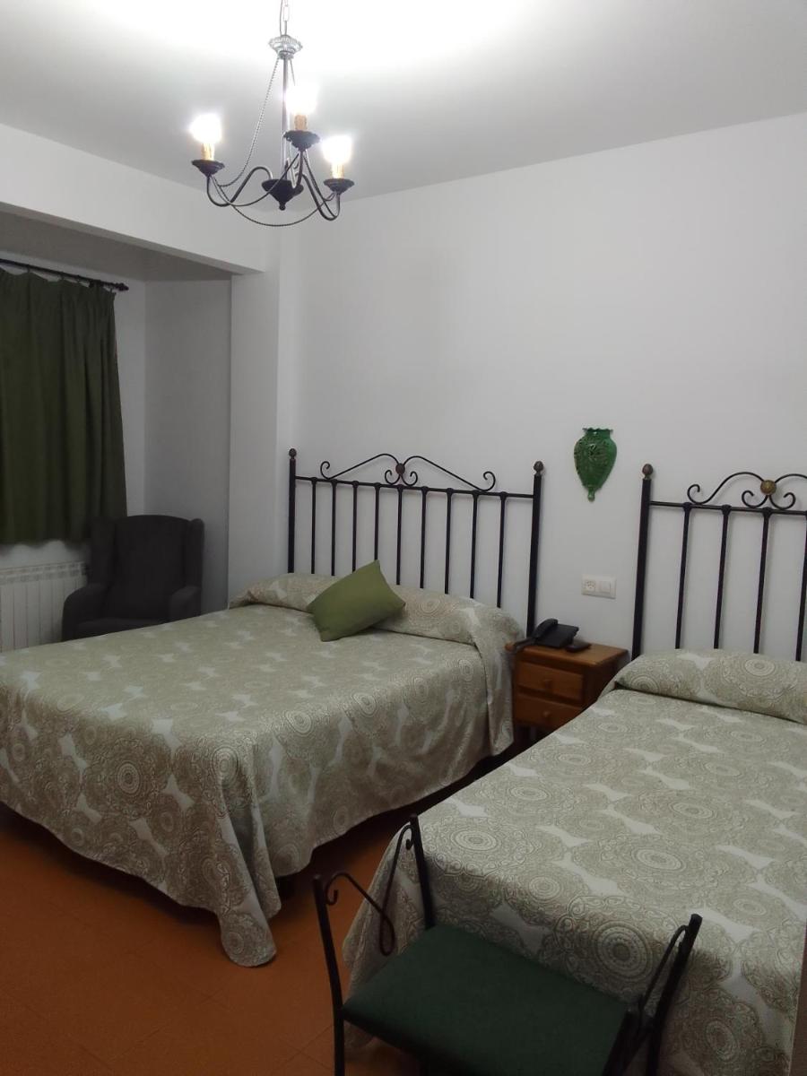 Hotel San Julian - Housity
