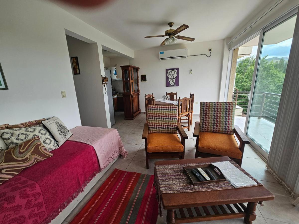 DEPARTAMENTO en POTRERO DE LOS FUNES frente al lago - Housity