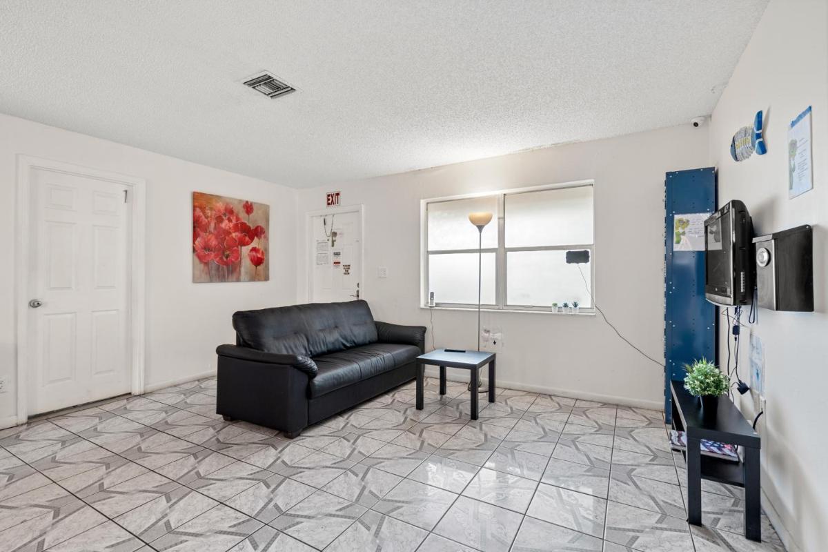 Crocodhouse eight years hosting - Housity