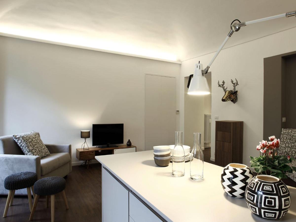 Le Tre Madame - Housity