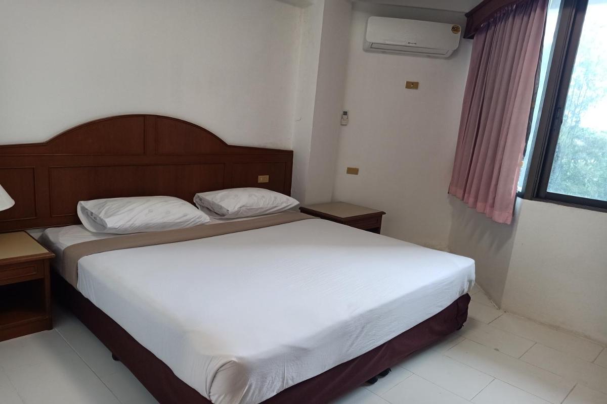 Phayao Northern Lake Hotel - Housity