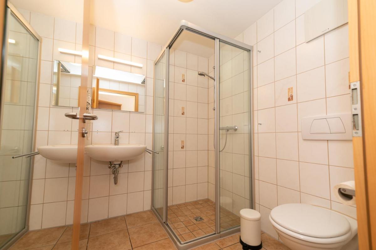 Pension HOFZWANZIG Dresden-Laubegast - Housity