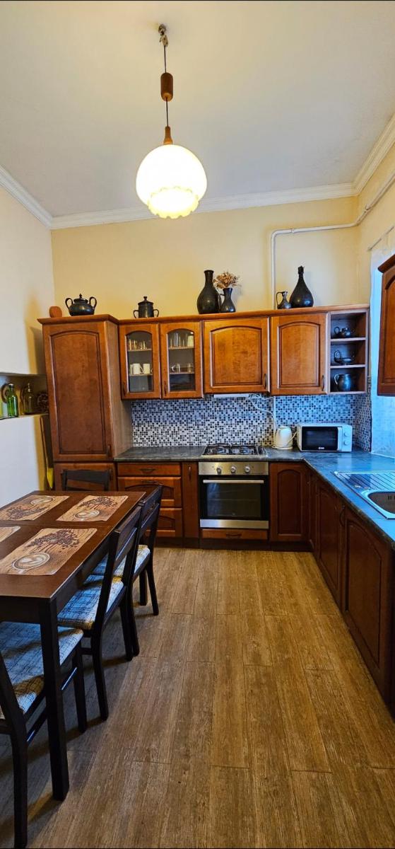 Artist Apartment - Housity