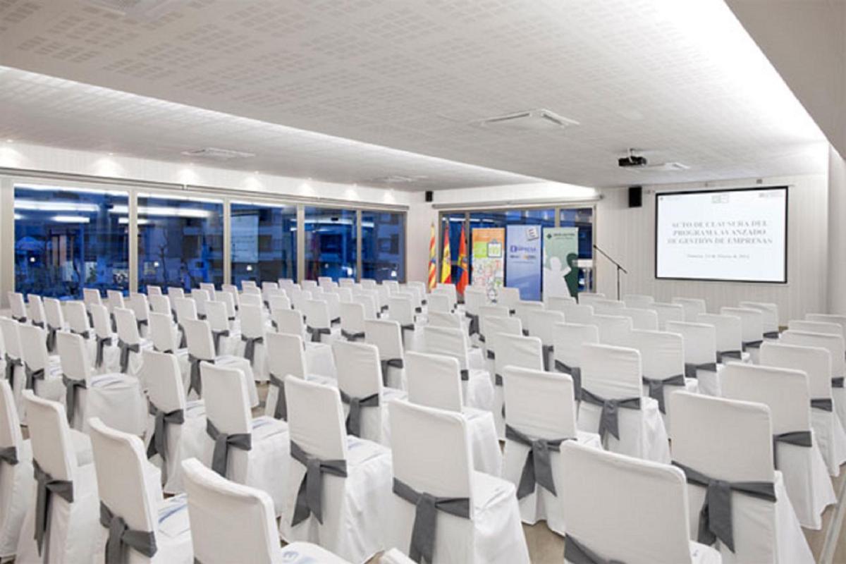 Zona business o sala de conferencias en Hotel MasMonzon