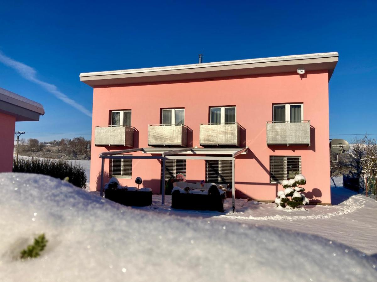 Privat Air - Pavcina Lehota - Housity