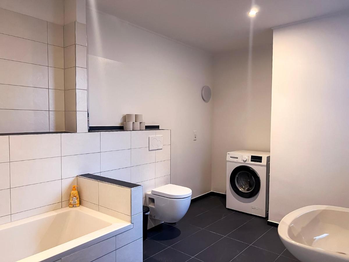 T&K Apartments - Jüchen - Komfortables 4 Zimmer Haus - Housity