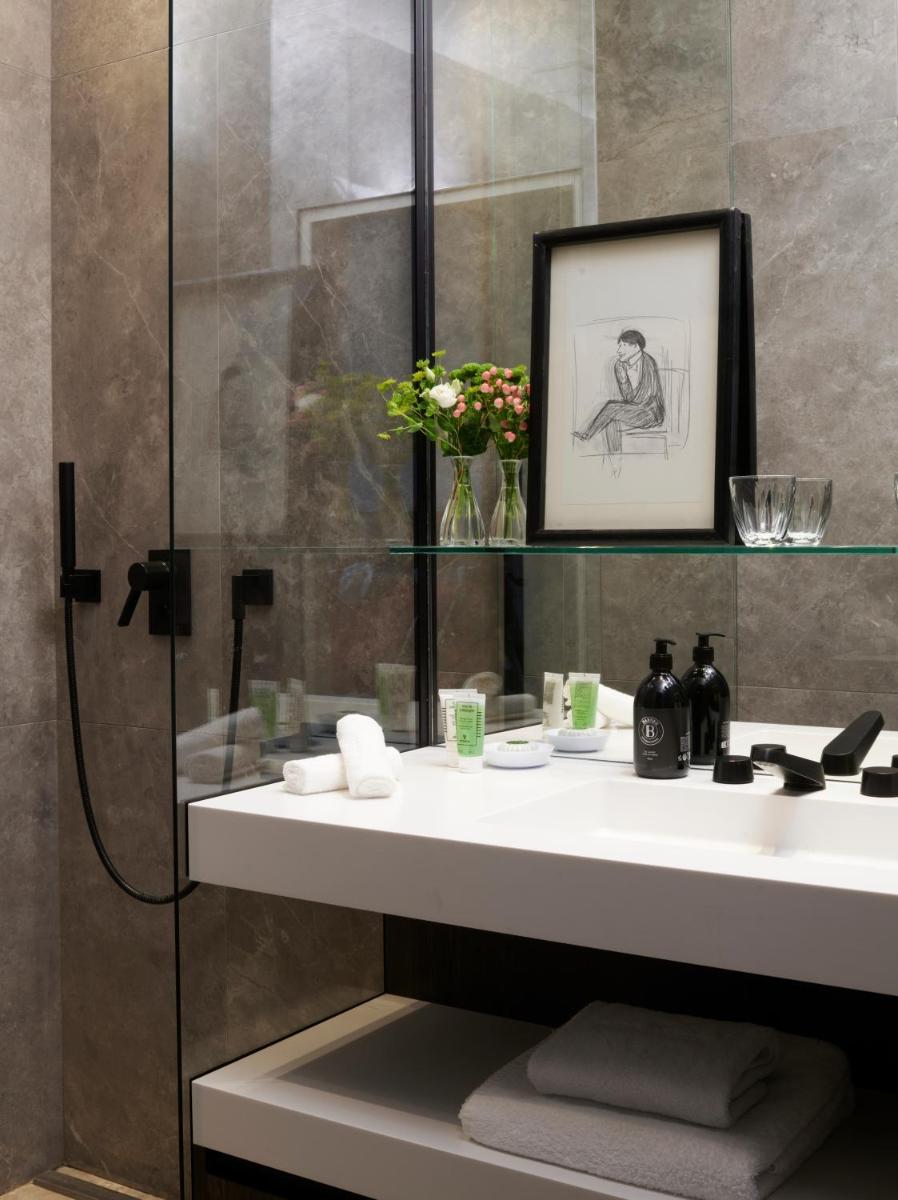 Salle de bains dans l'établissement Maison Boissière BARNES Residences