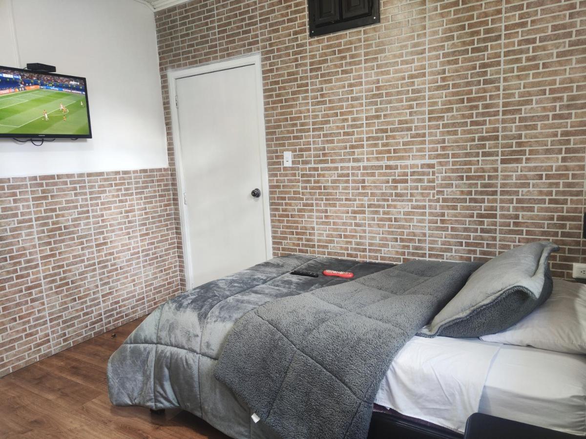 Hotel Muros Quito - Housity