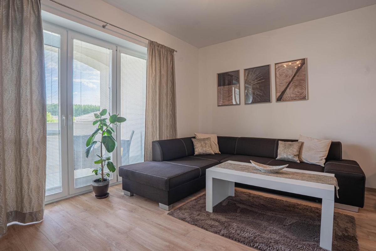 KARINA APARTMAN - Housity