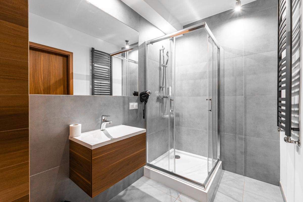 Rezydencja - Housity