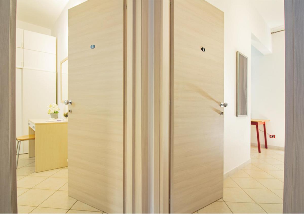 Athena Rooms - Parcheggio privato - Housity