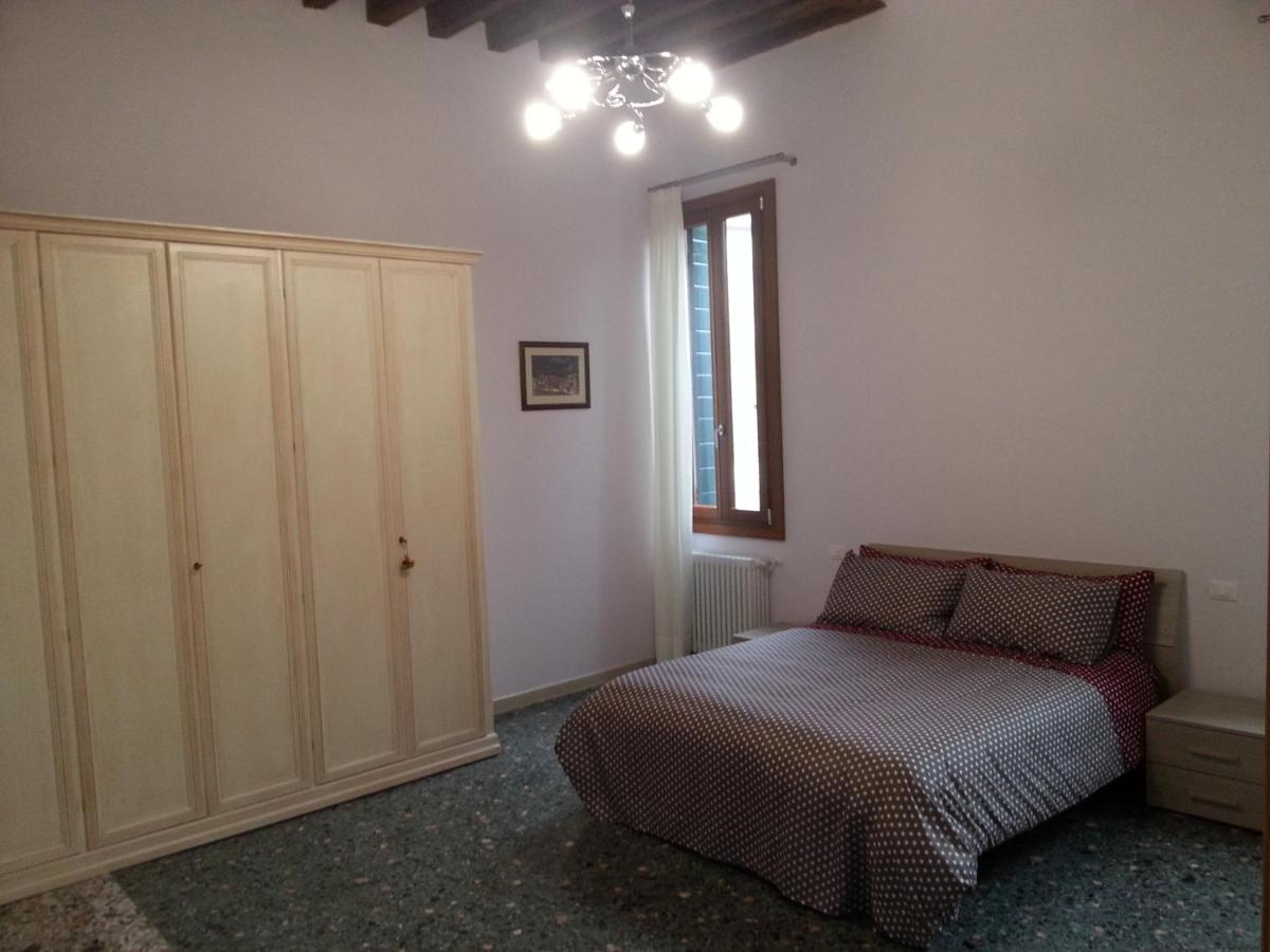 Venice House - Housity