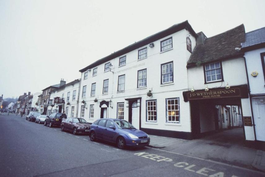 The Catherine Wheel Wetherspoon Hotel - Housity