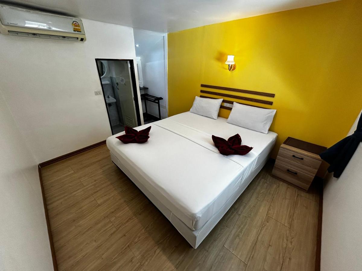 Coco's Guest House - Housity