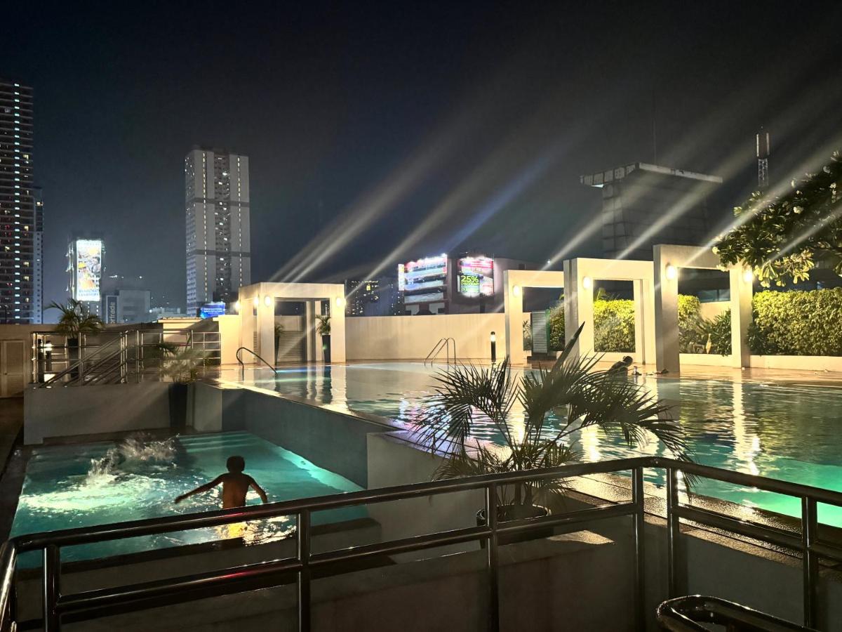 Zitan studio flat/condo @ the centre of Manila - Hizvo