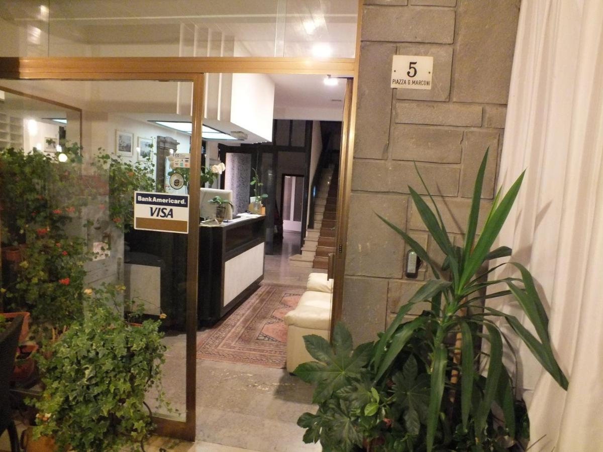 Piccolo Hotel - Housity