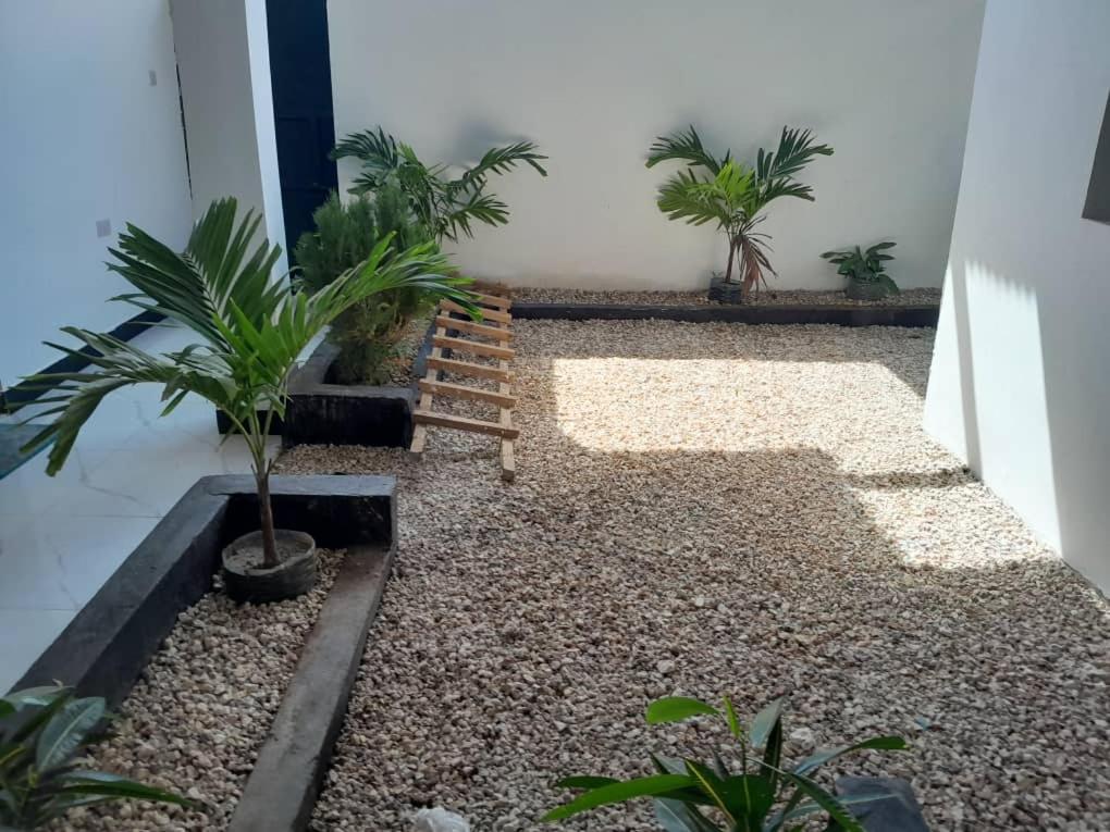 Zansi beach house - Housity