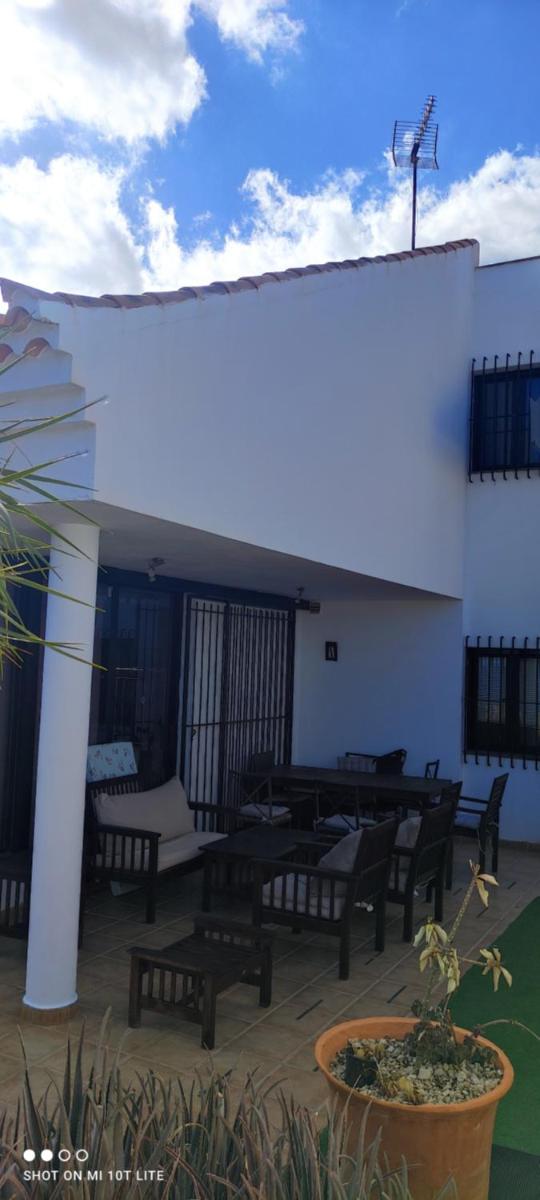 LUXURY VILLA Ocean Views - Housity