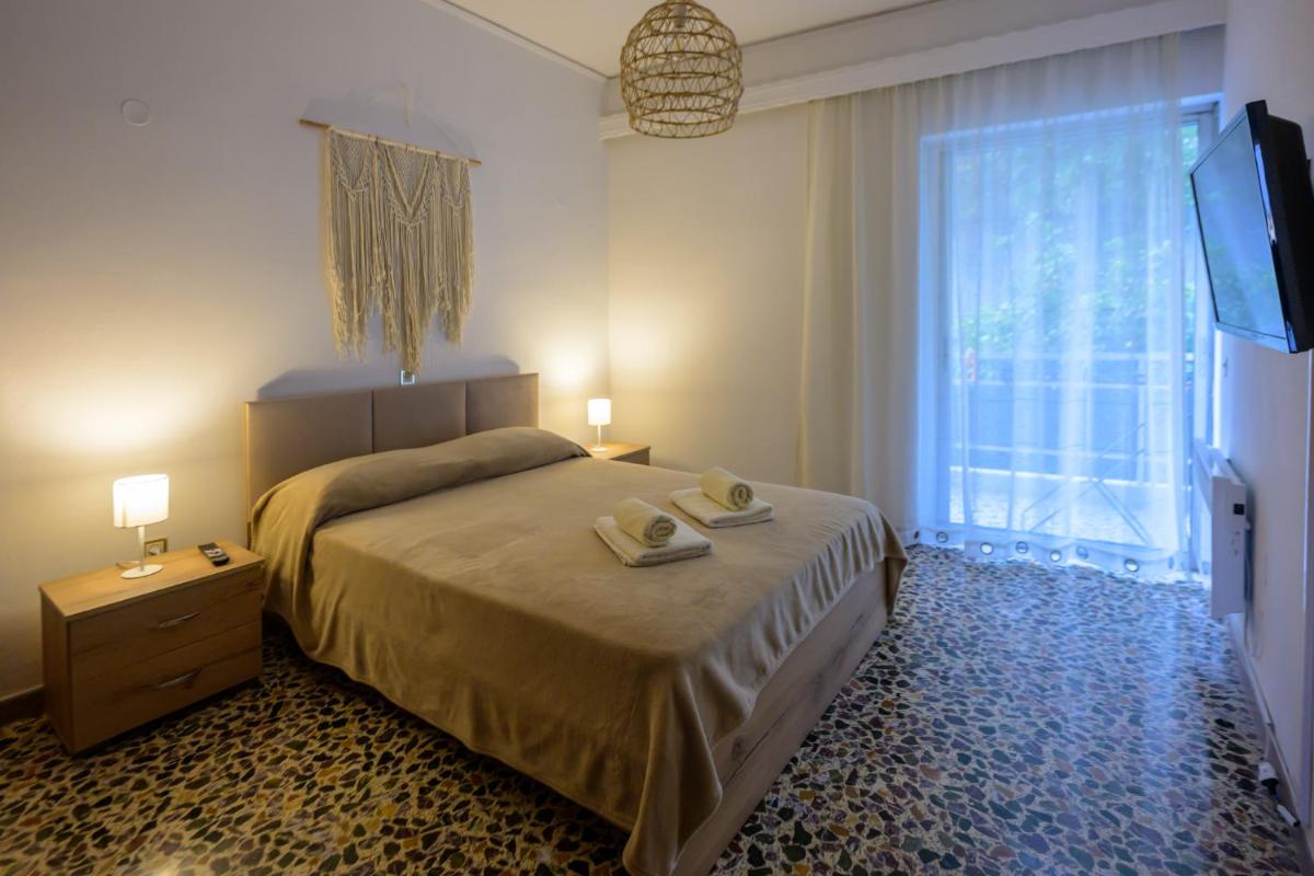 Kallithea Deluxe - Housity
