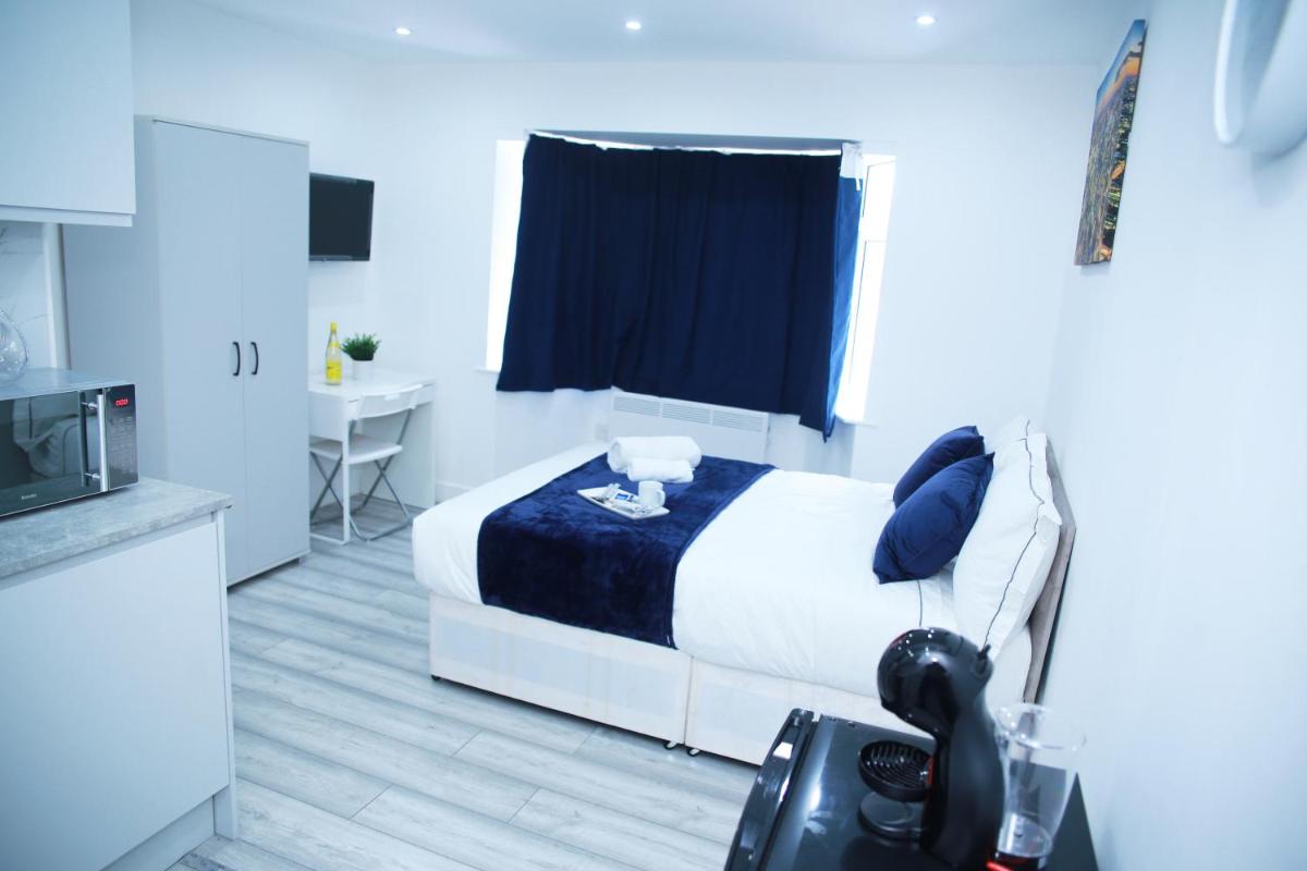 Lovely Apartment with free parking on premises. - Housity