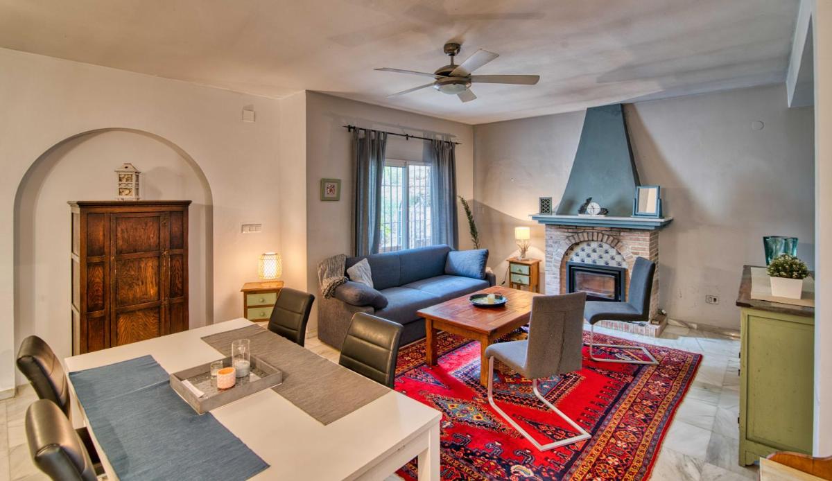 Villa Morera Bed & Breakfast - Housity