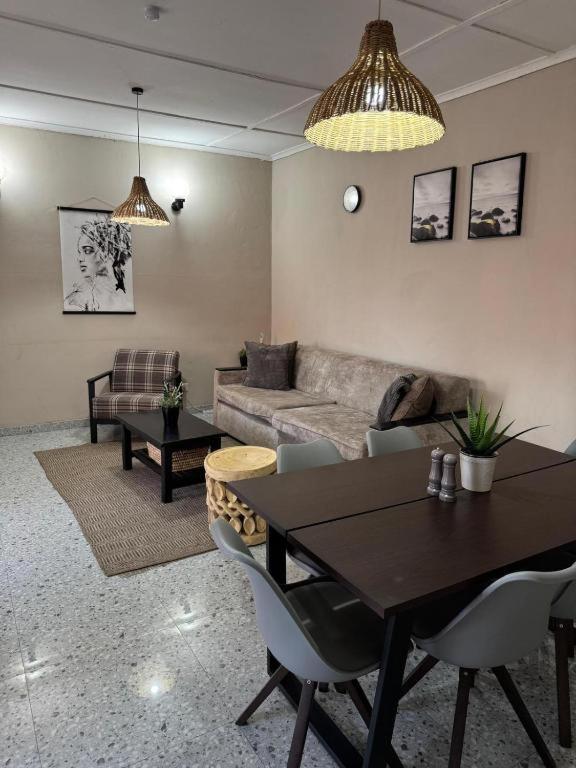 Ibex Hill Apartment- Power backup - Hizvo