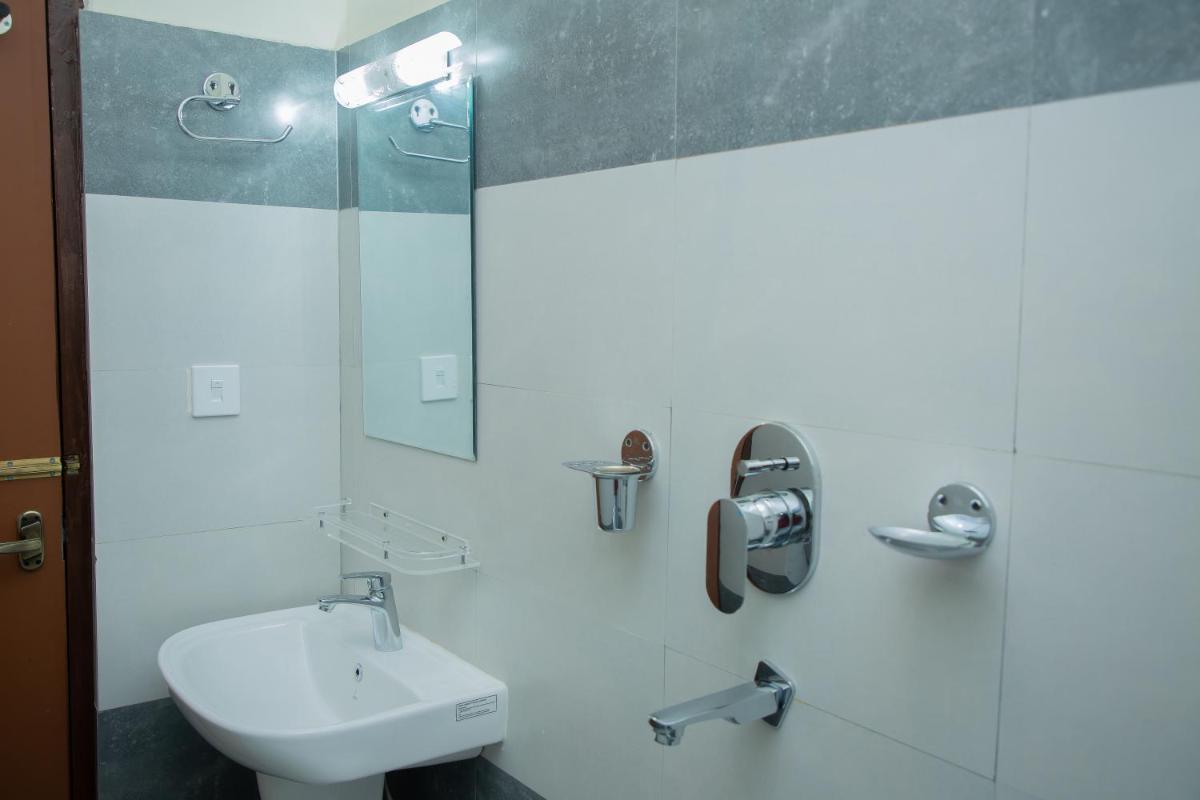 Lake Breeze Apartment - Housity
