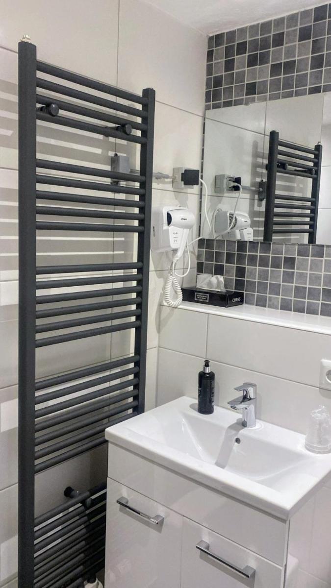 Hotel am Park - Krefeld - Düsseldorf - Housity