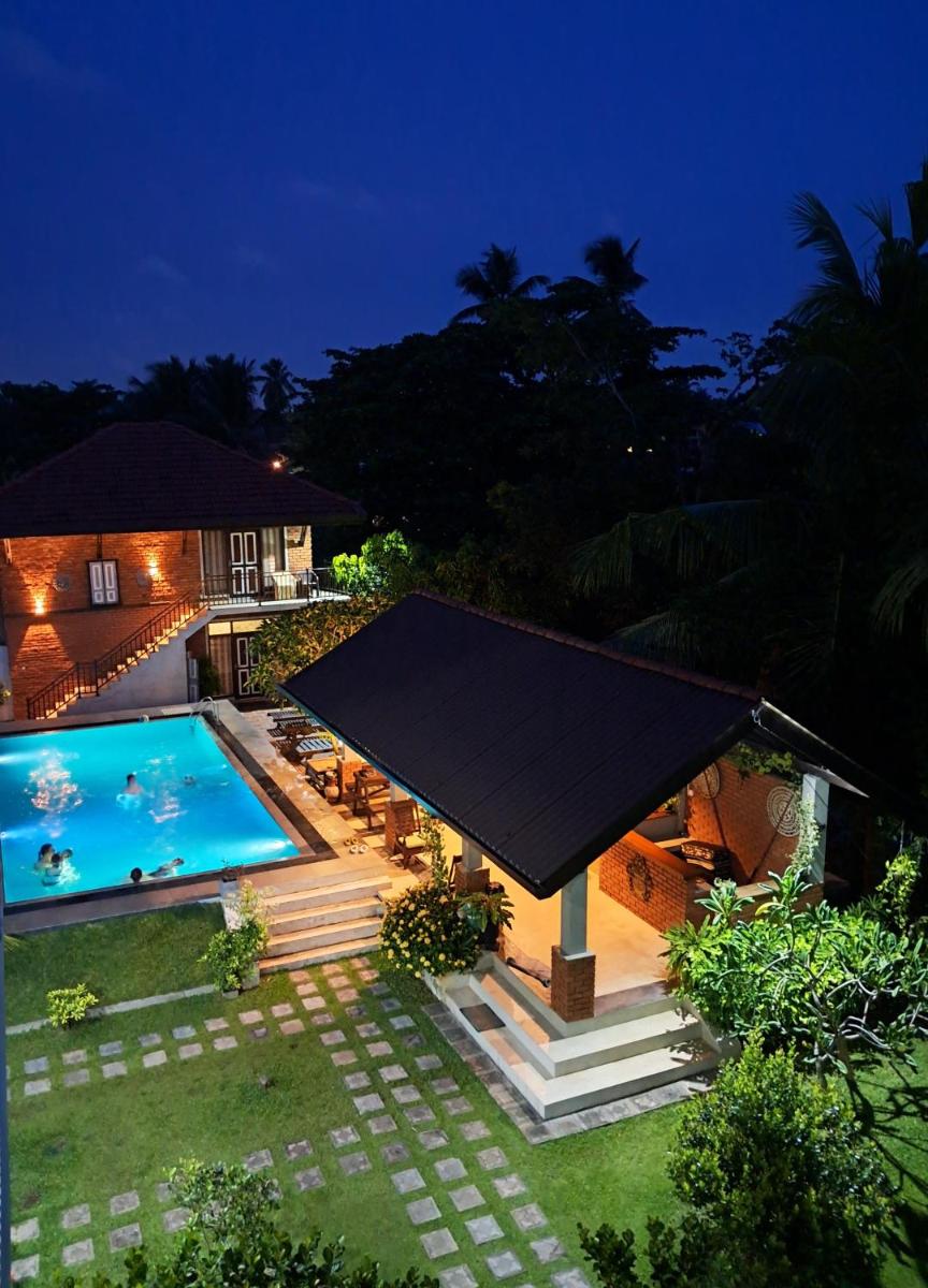 Green Wood Villa Negombo - Hizvo