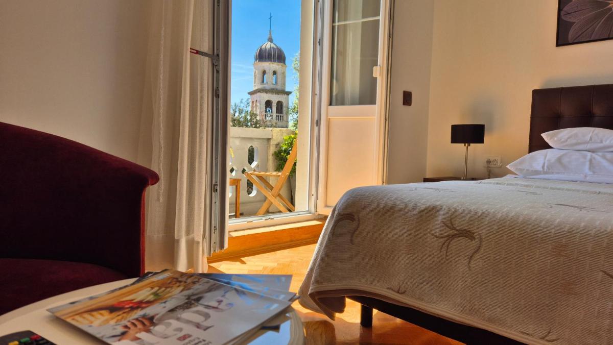 Rooms Tisa Old Town - Housity