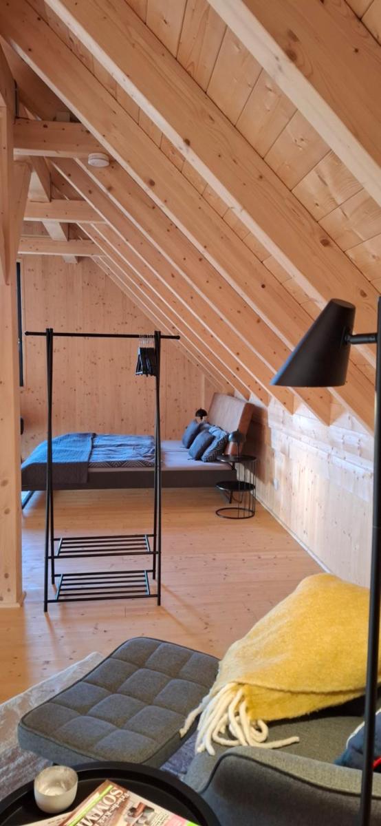 Odenwald-Lodge mit Infrarotsauna und E-Ladestation im Naturpark Odenwald "Haus Himmelblau" - Housity