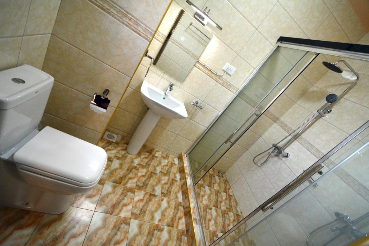 Lake View Apartments - Housity