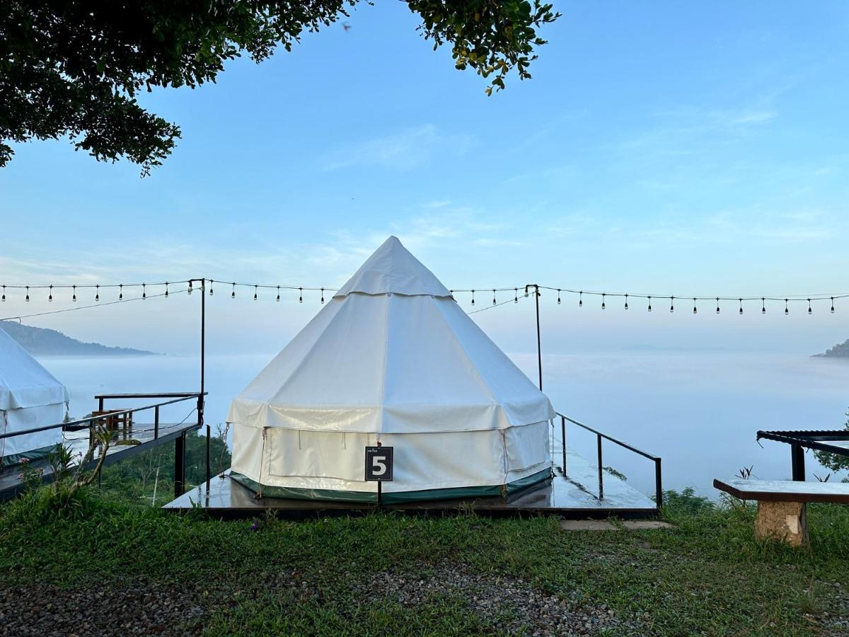 Heaven Khaokho (เฮฟเว่น) - Housity