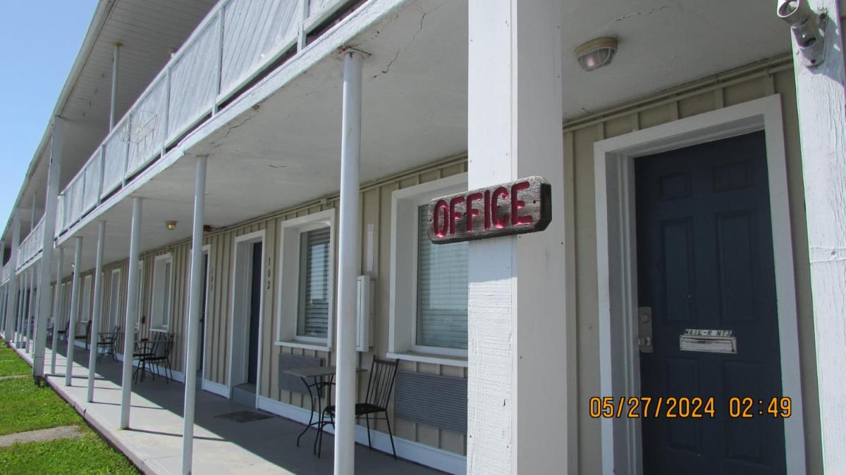 Thames Inn and Marina - Housity