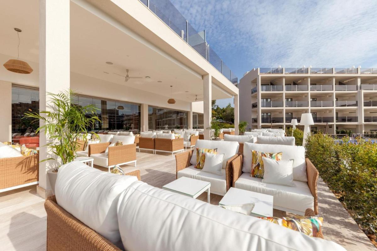 Zona de estar de Zafiro Palace Palmanova