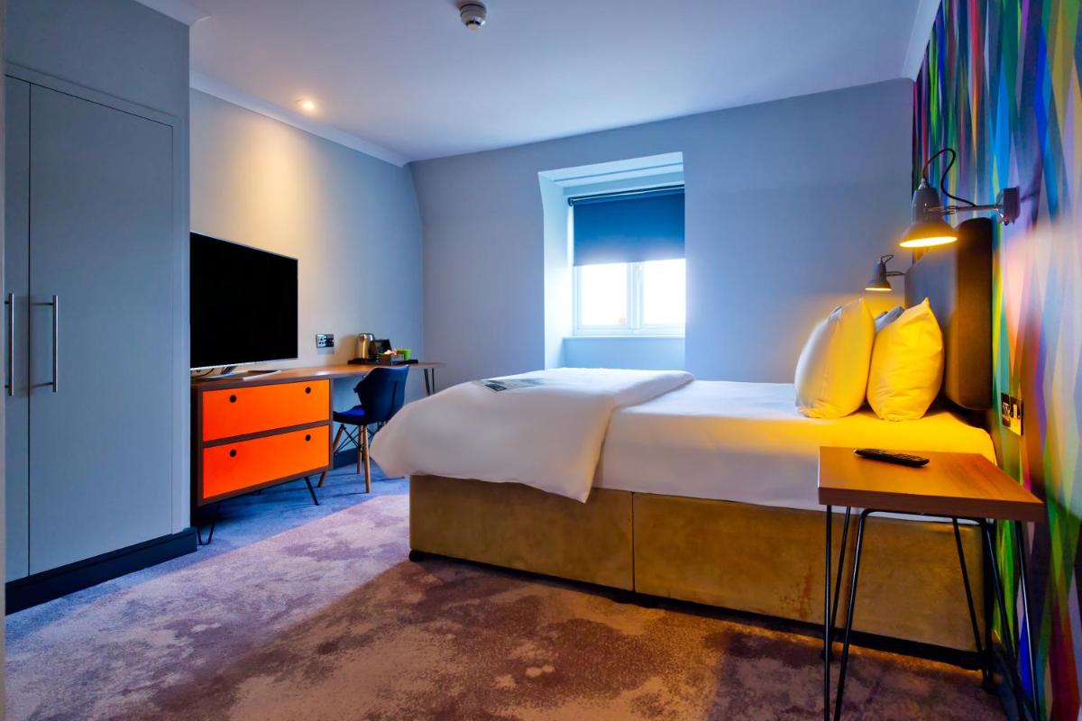 Village Hotel Hull - Housity