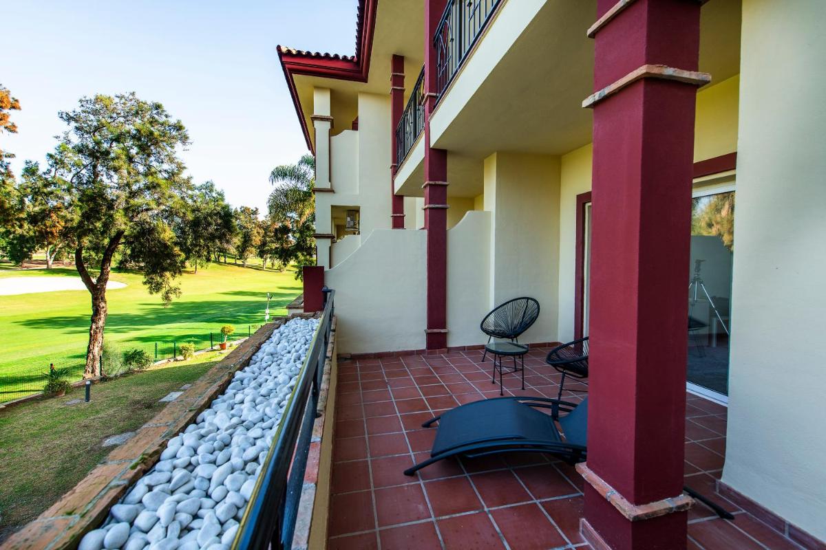 Un balcón o terraza de Hotel Tamisa Golf