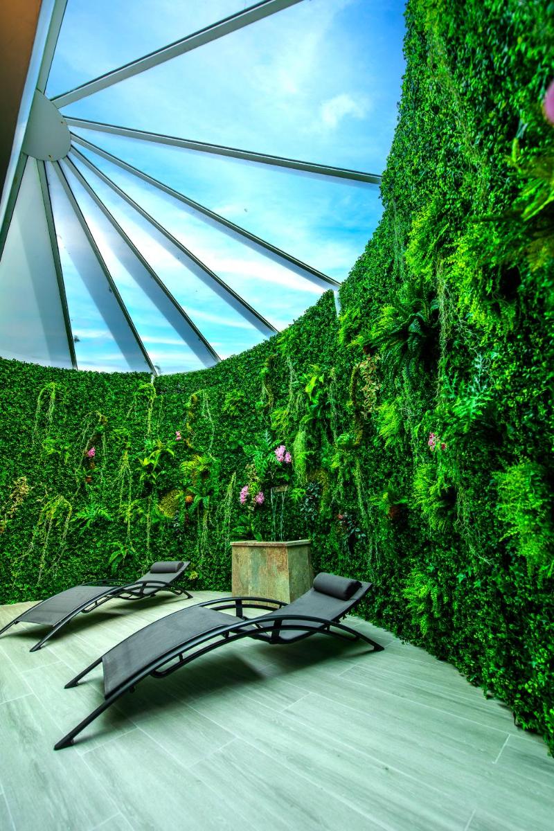 Jardín al aire libre en Hotel Tamisa Golf