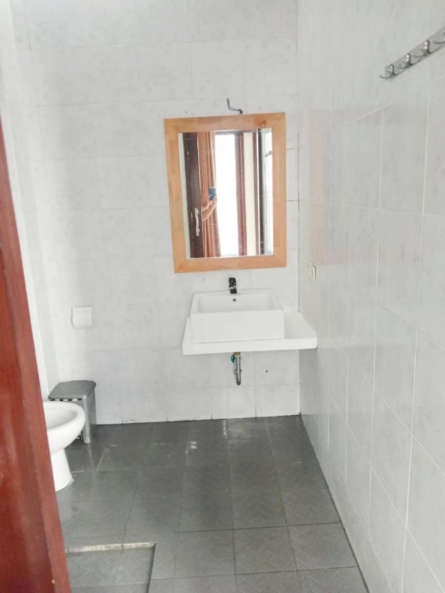Double D Guesthouse and Villa - Housity