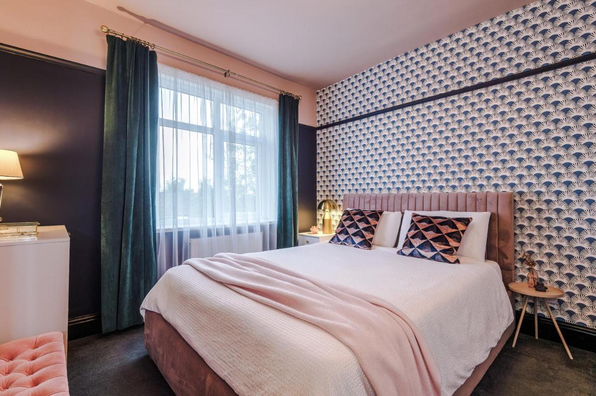 Durham City - 10 min Walk with Parking - Housity