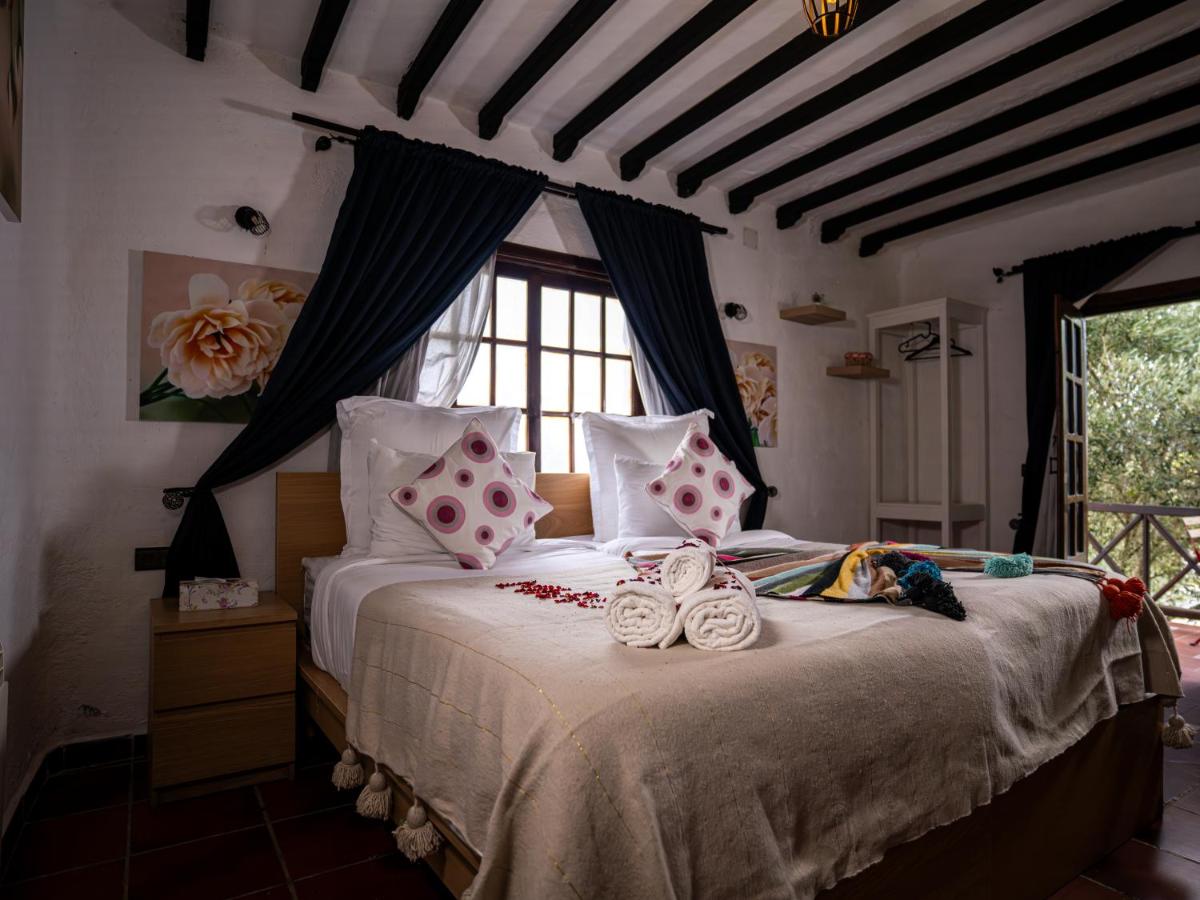 Resort Hotel El Cortijo & Spa - Housity