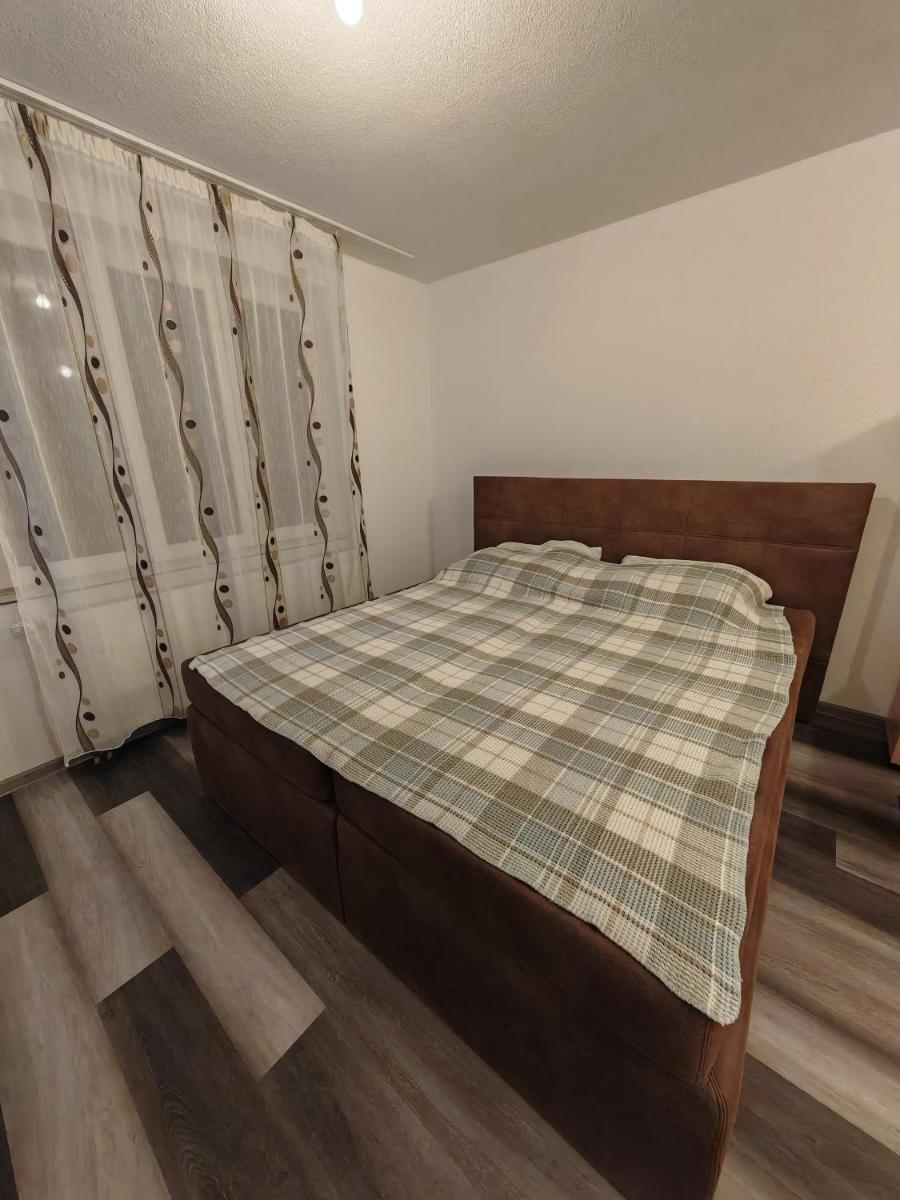 Ferienwohnung - Housity